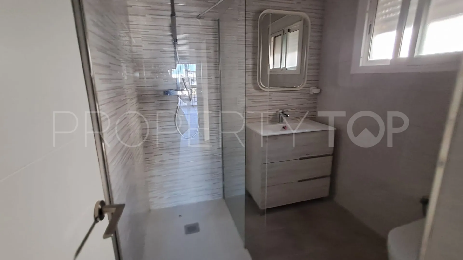 For sale villa in Paraiso Medio