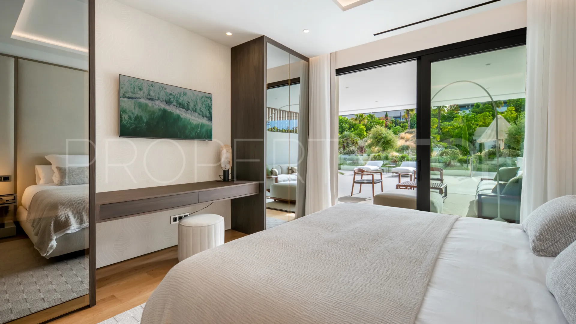 Duplex planta baja en venta en Epic Marbella de 4 dormitorios