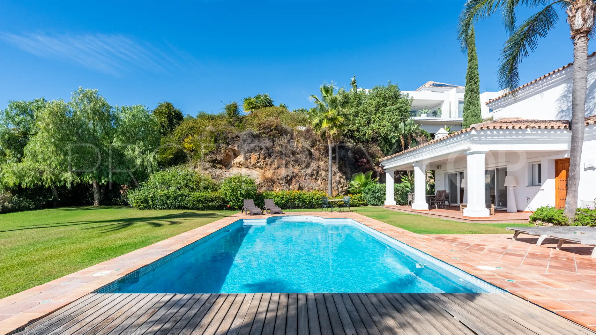 For sale Los Altos de los Monteros villa with 5 bedrooms