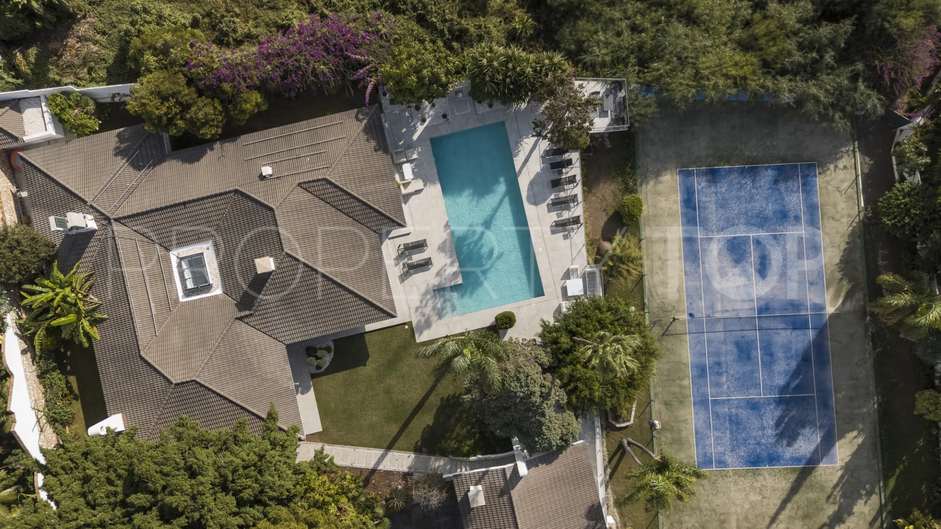 For sale Marbella East villa with 5 bedrooms