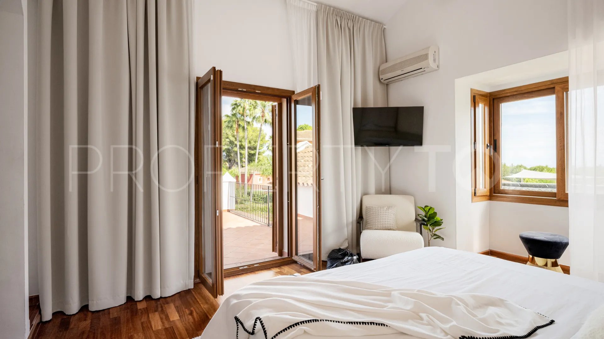 For sale Rocio de Nagüeles villa with 5 bedrooms