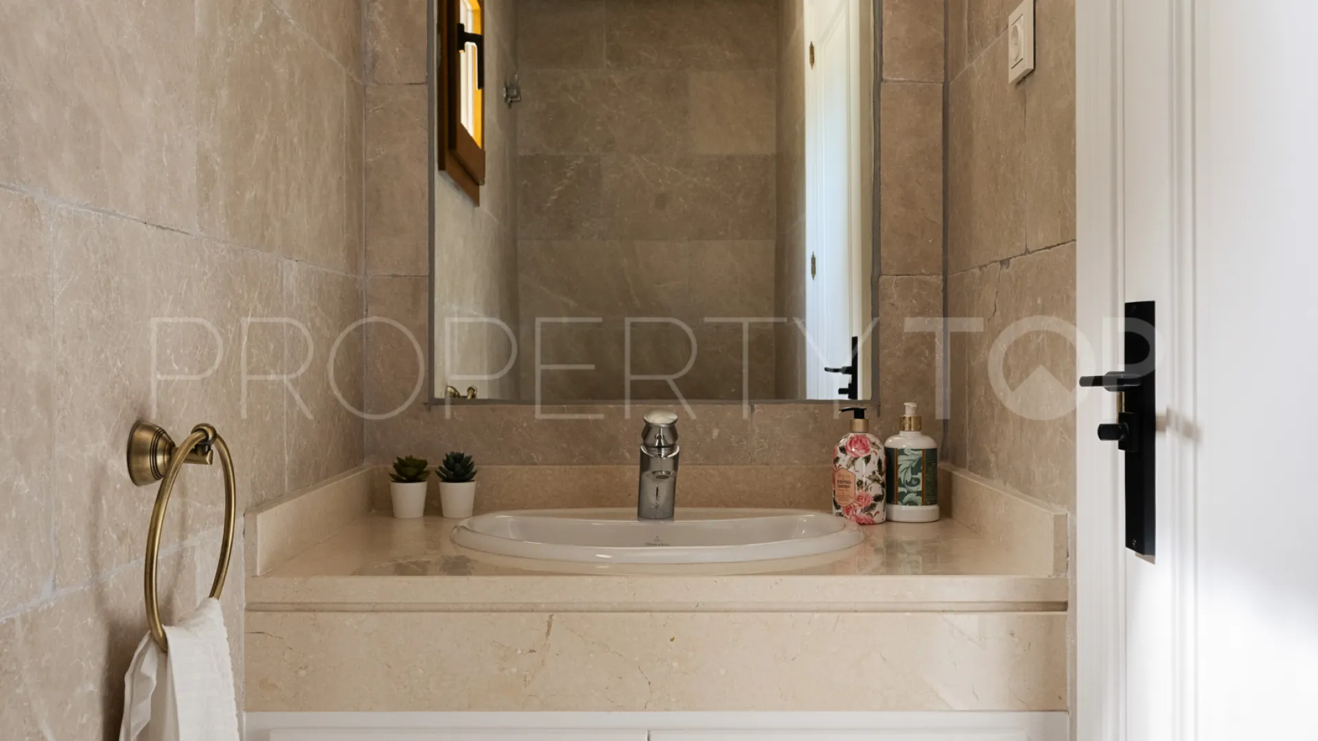 For sale Rocio de Nagüeles villa with 5 bedrooms