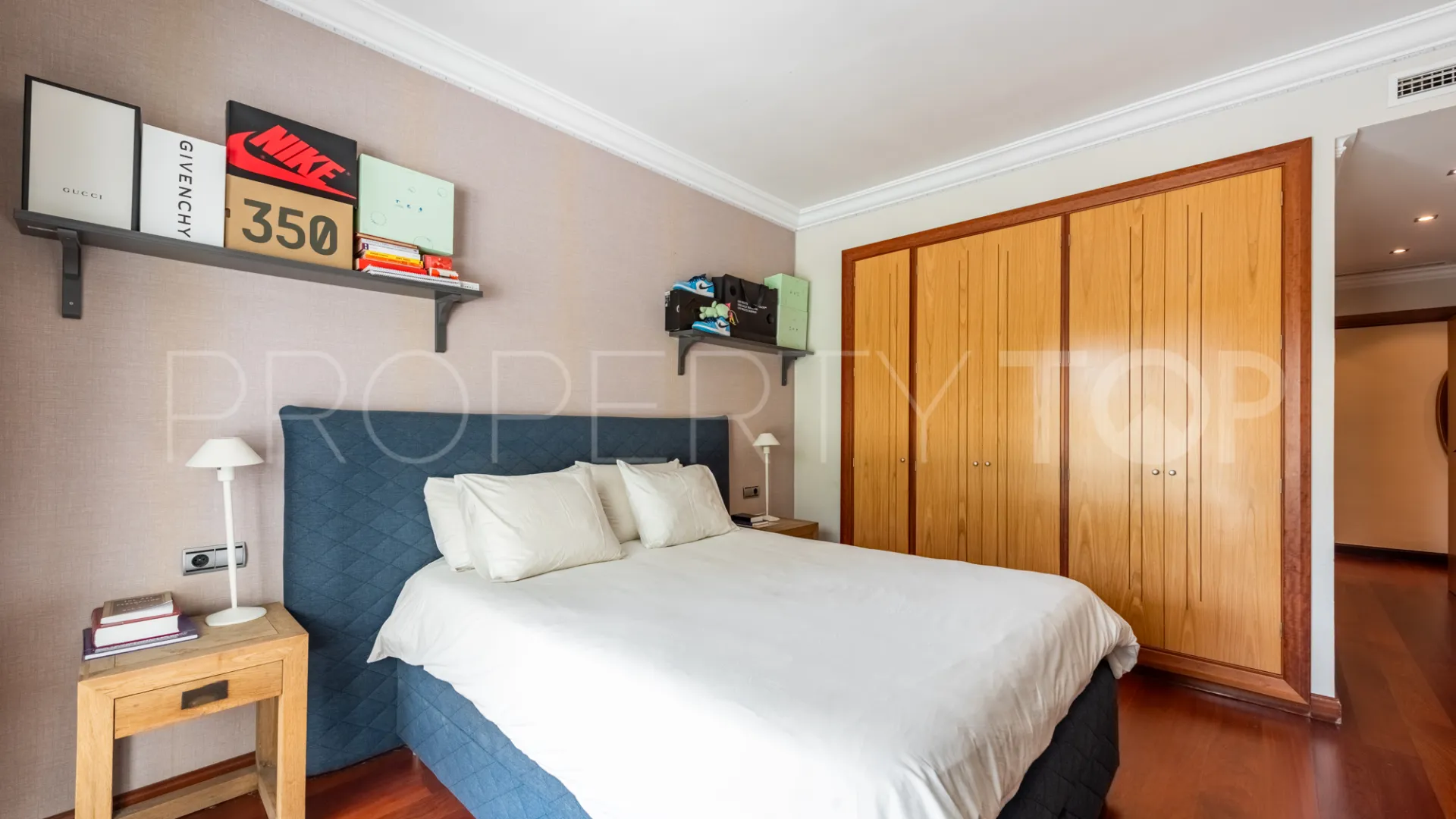 Ground floor apartment with 3 bedrooms for sale in El Embrujo Banús