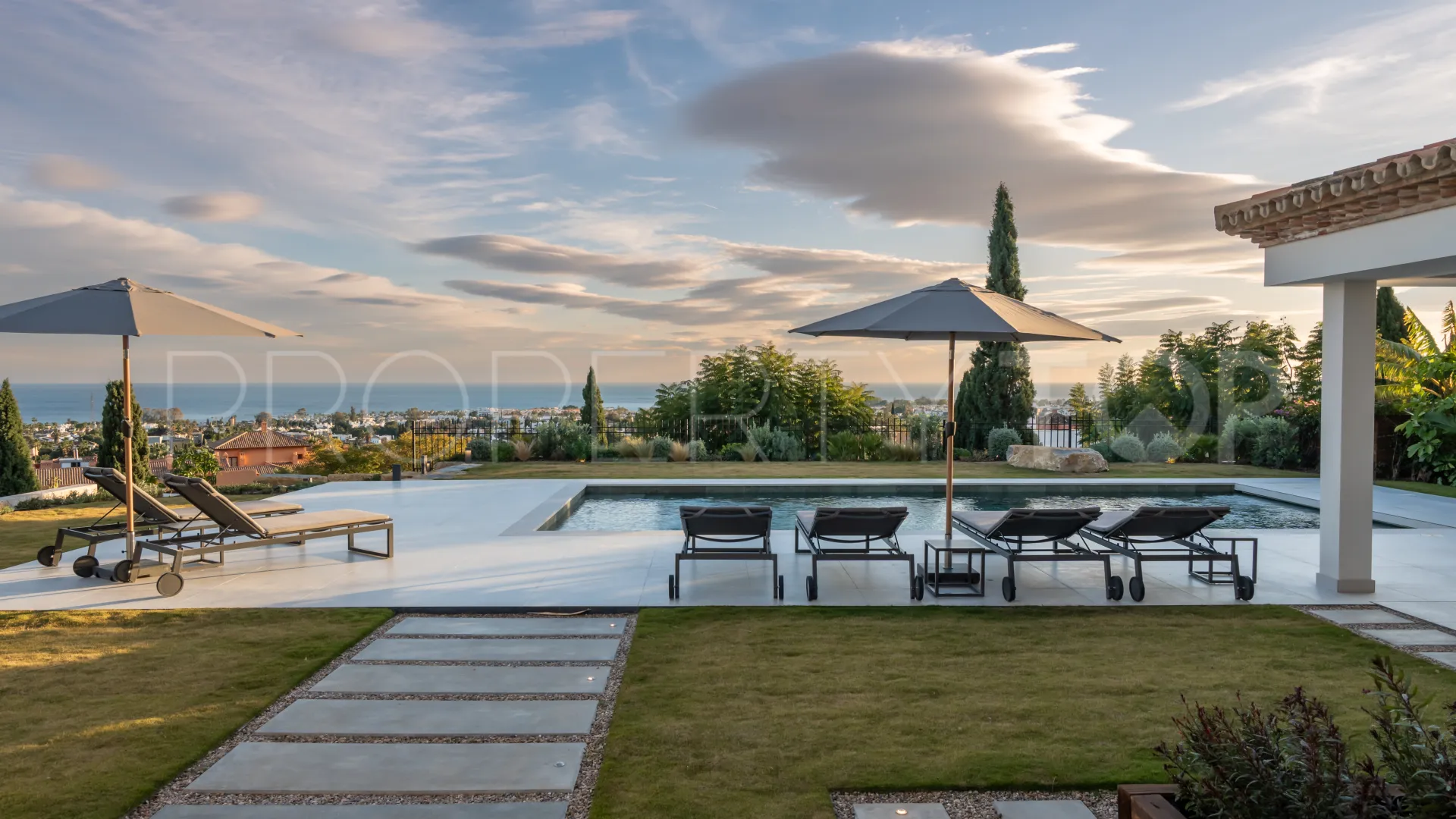 For sale Los Flamingos 4 bedrooms villa