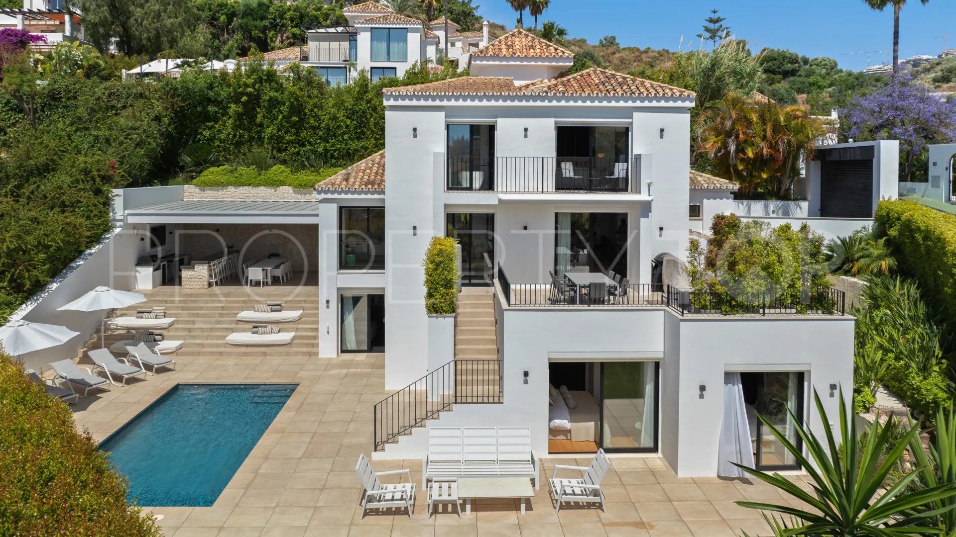 For sale villa in Los Naranjos Hill Club
