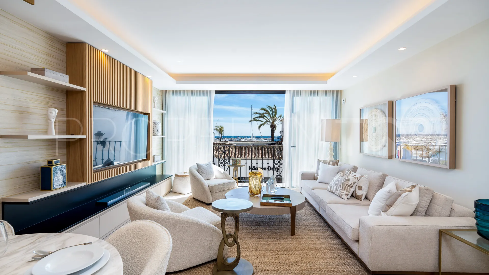 Apartamento a la venta con 2 dormitorios en Marbella - Puerto Banus