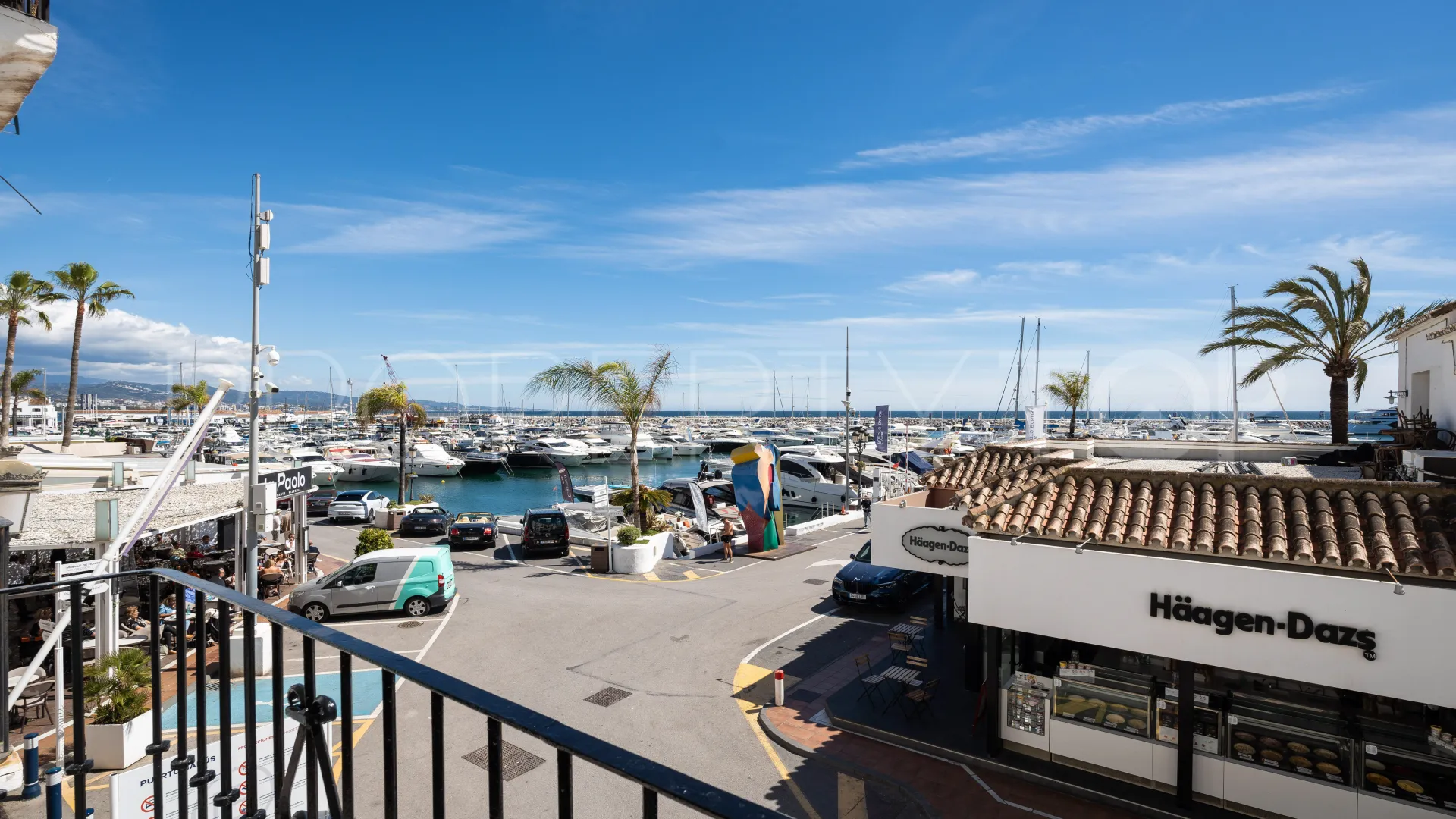 Apartamento a la venta con 2 dormitorios en Marbella - Puerto Banus