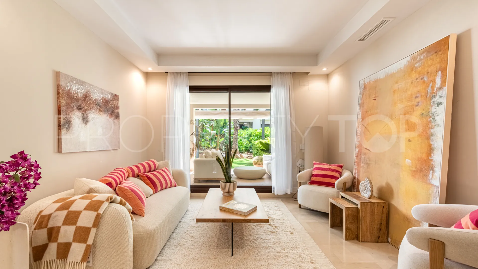 Apartamento planta baja de 1 dormitorio en venta en Medina de Banús