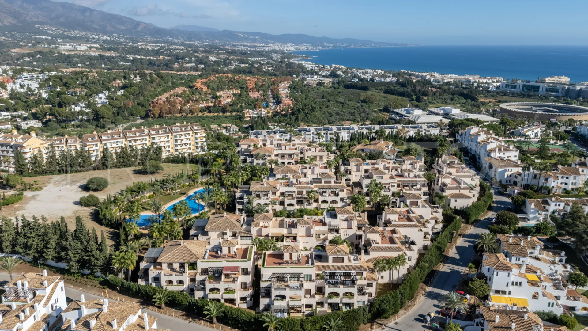 Apartamento planta baja de 1 dormitorio en venta en Medina de Banús