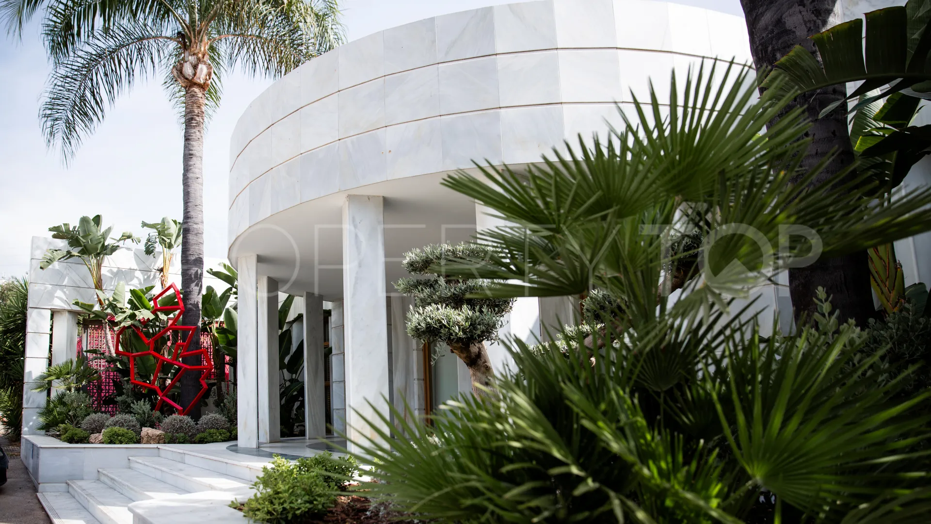 Office in Nueva Andalucia for sale