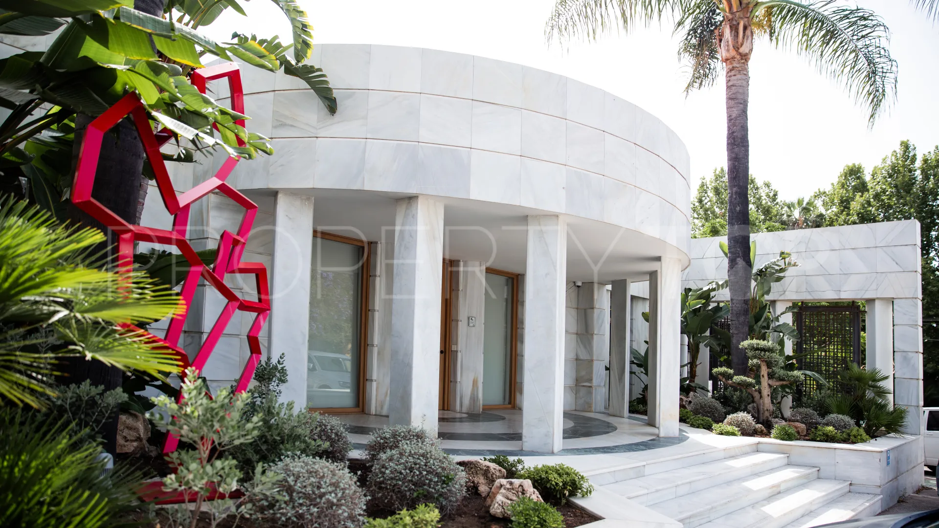Office in Nueva Andalucia for sale
