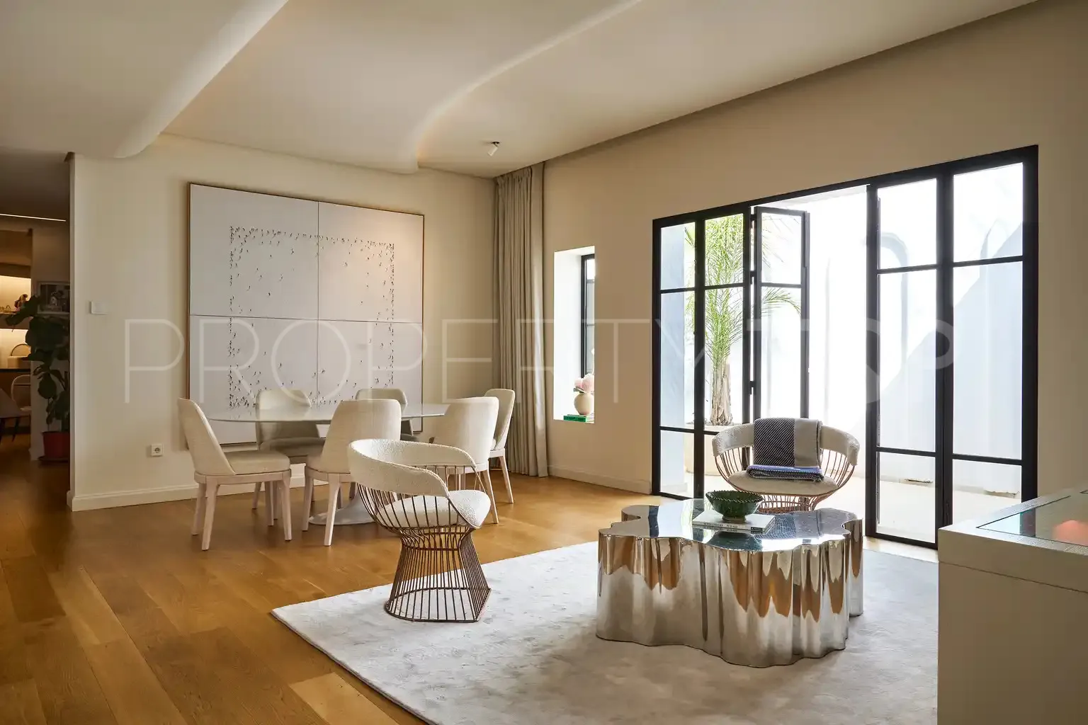 Office in Nueva Andalucia for sale
