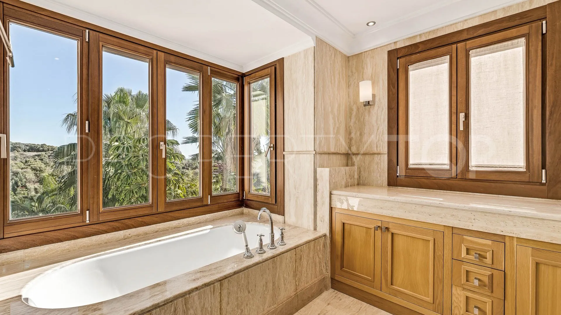 Villa a la venta en Paraiso Alto