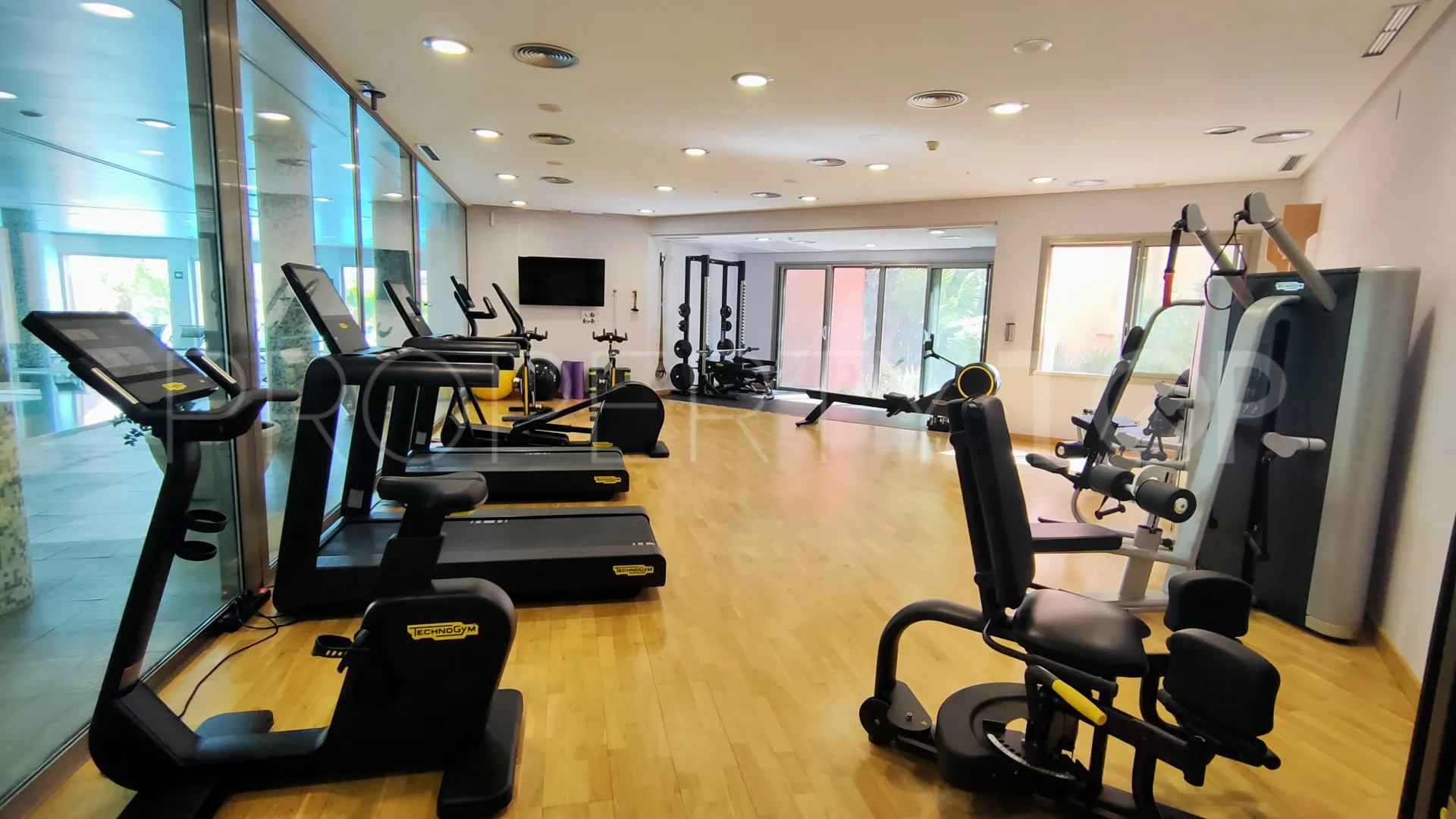 Buy apartment in Mansion Club