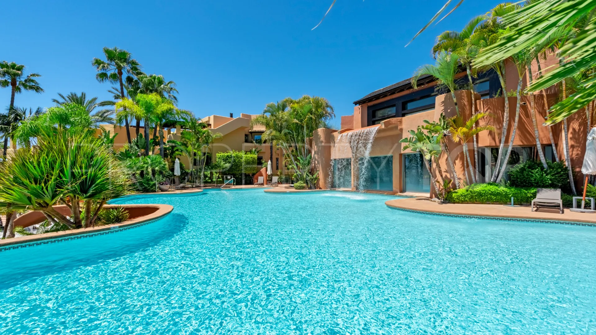 Buy apartment in Mansion Club