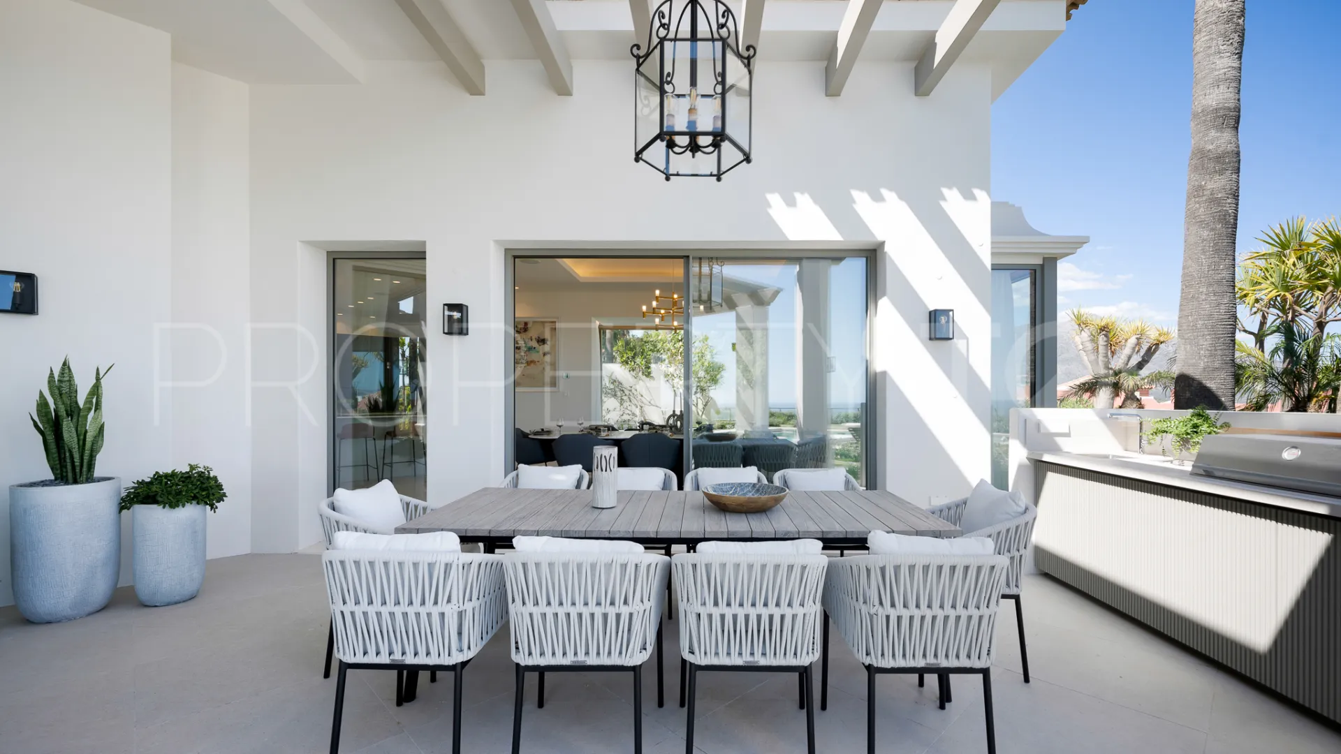 Monte Halcones 7 bedrooms villa for sale