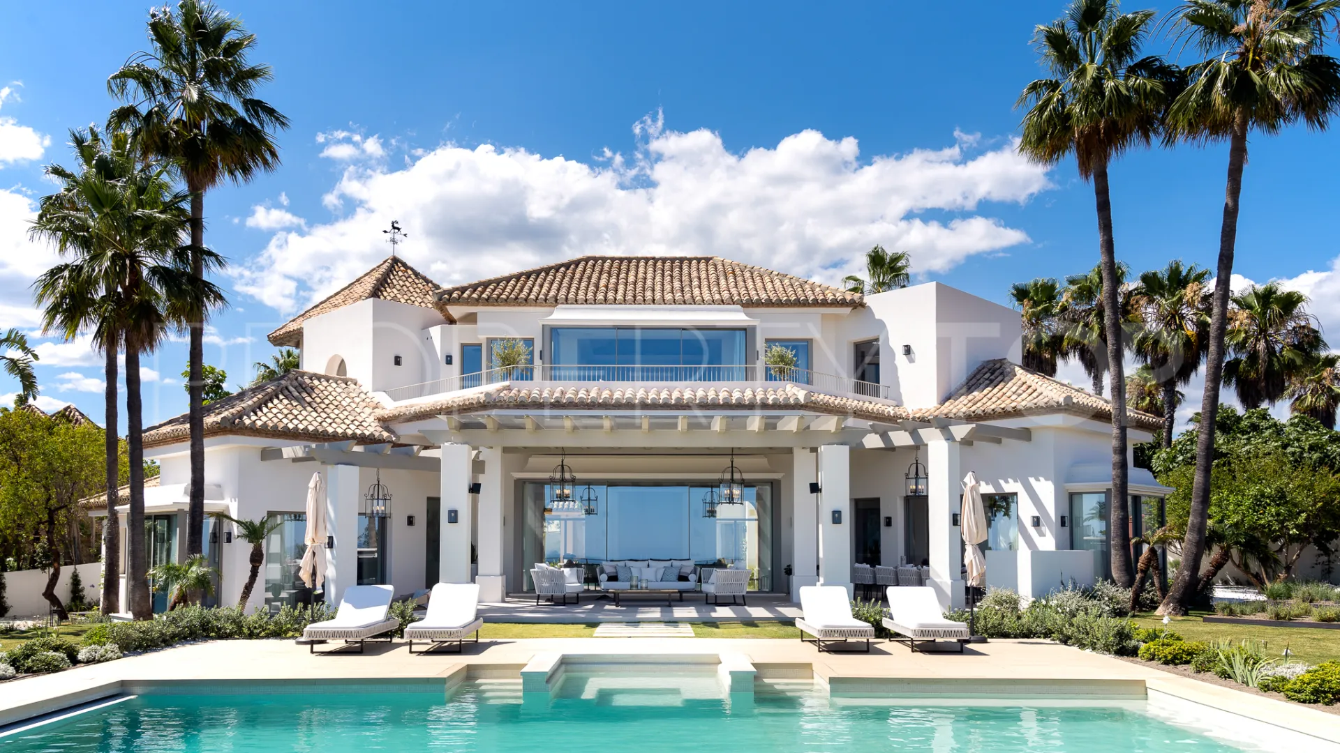 Monte Halcones 7 bedrooms villa for sale