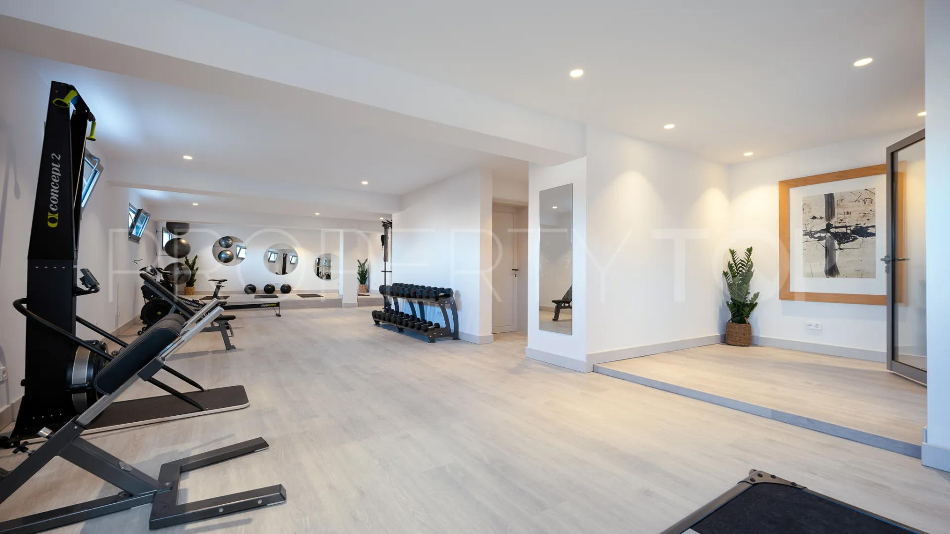 Monte Halcones 7 bedrooms villa for sale