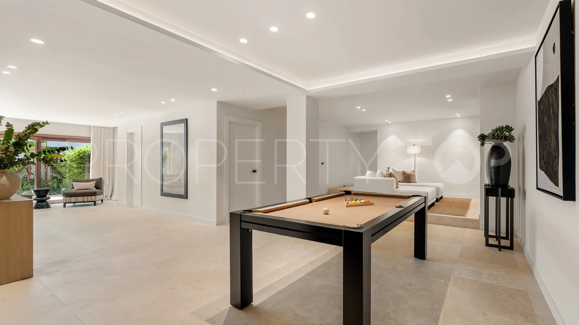 For sale villa with 4 bedrooms in Las Brisas