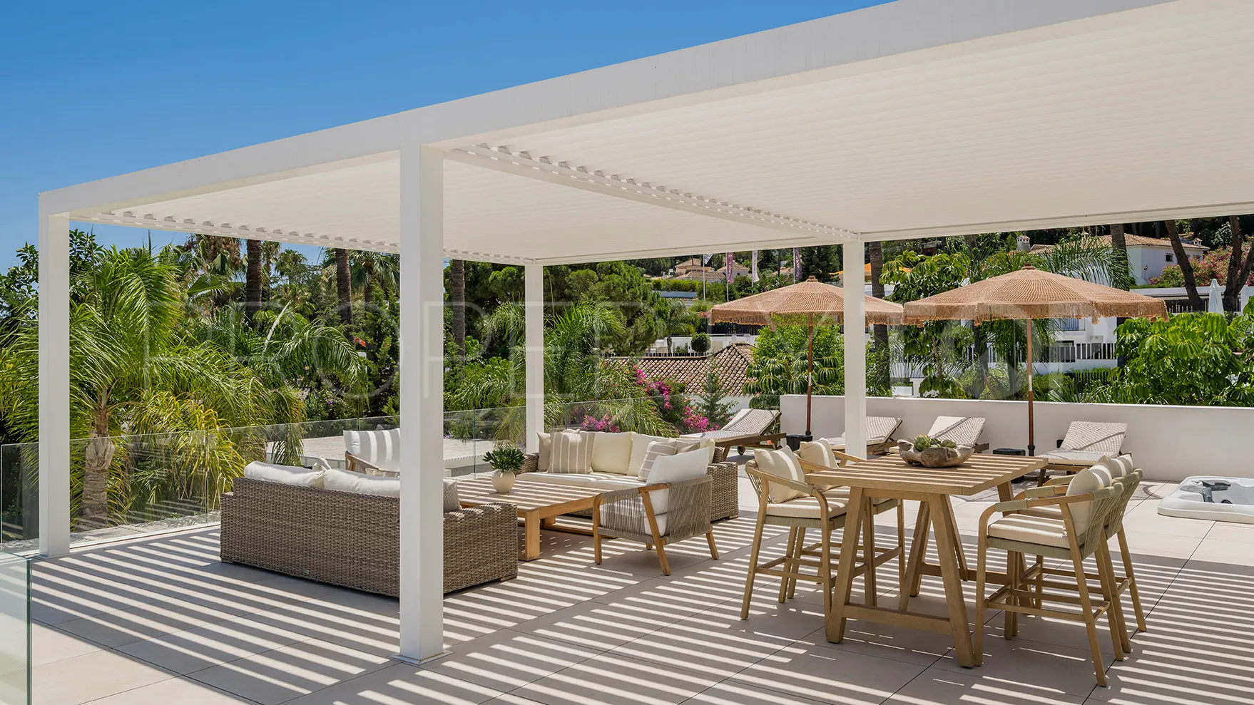 For sale villa with 4 bedrooms in Las Brisas
