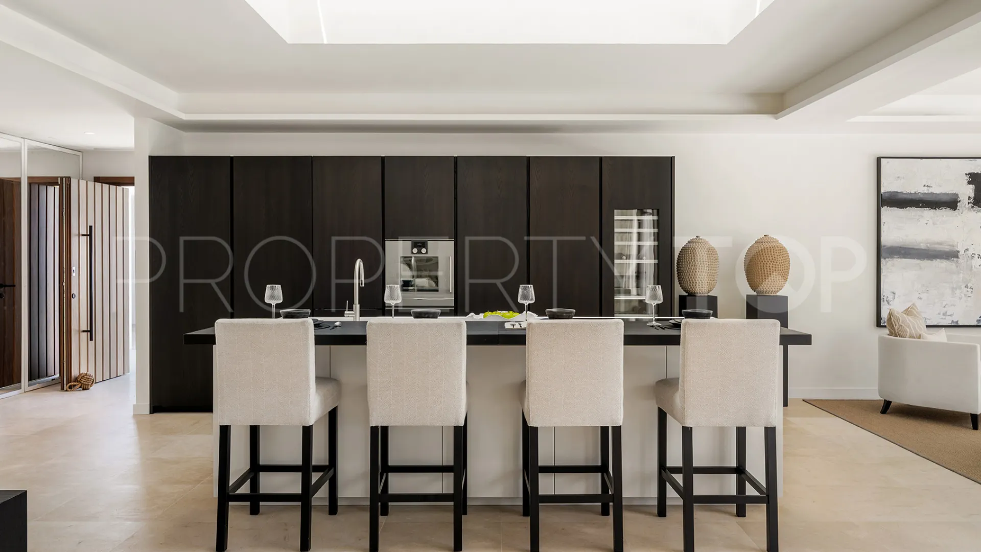 For sale villa with 4 bedrooms in Las Brisas