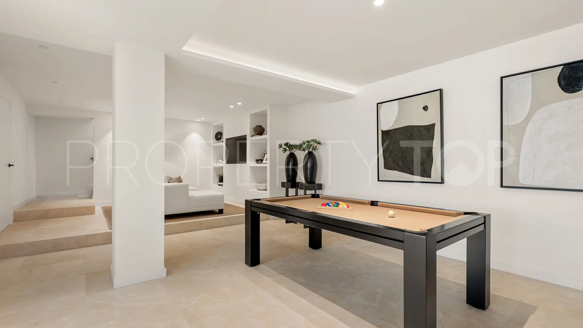 For sale villa with 4 bedrooms in Las Brisas