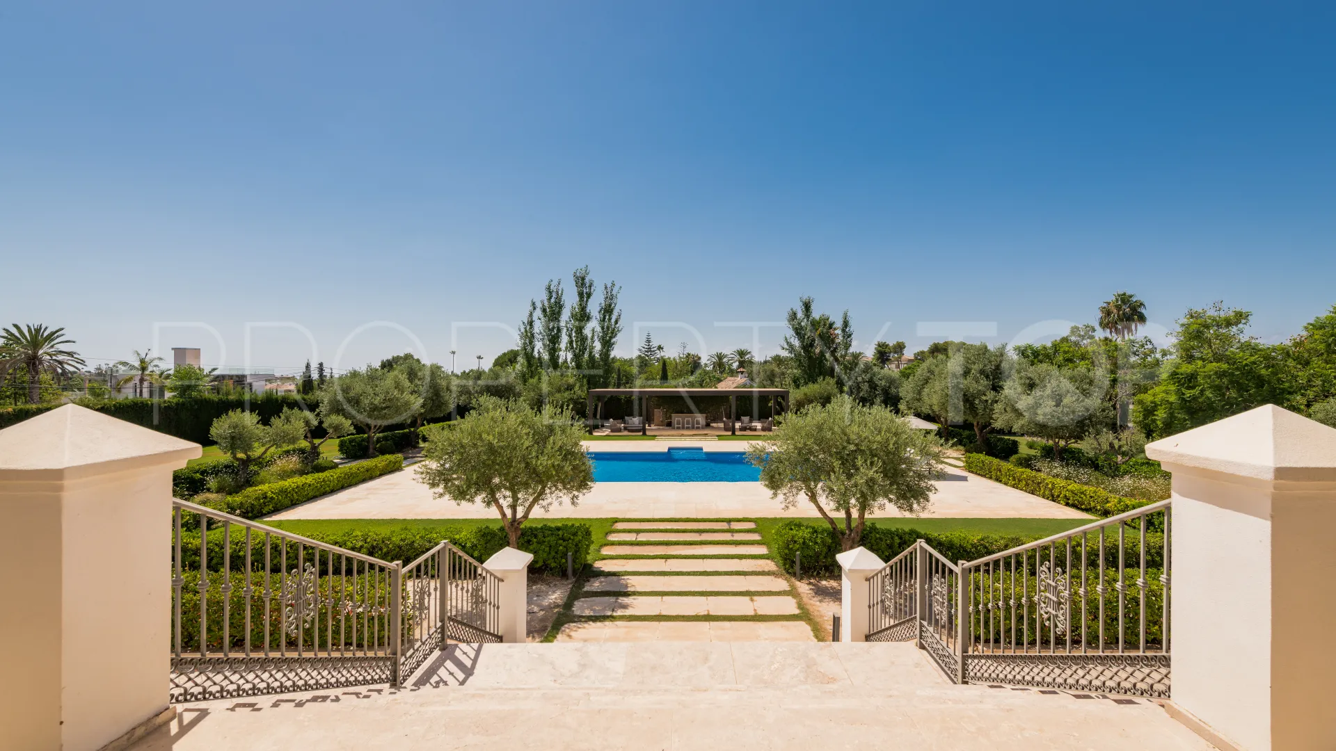Comprar villa en Valle del Sol de 6 dormitorios