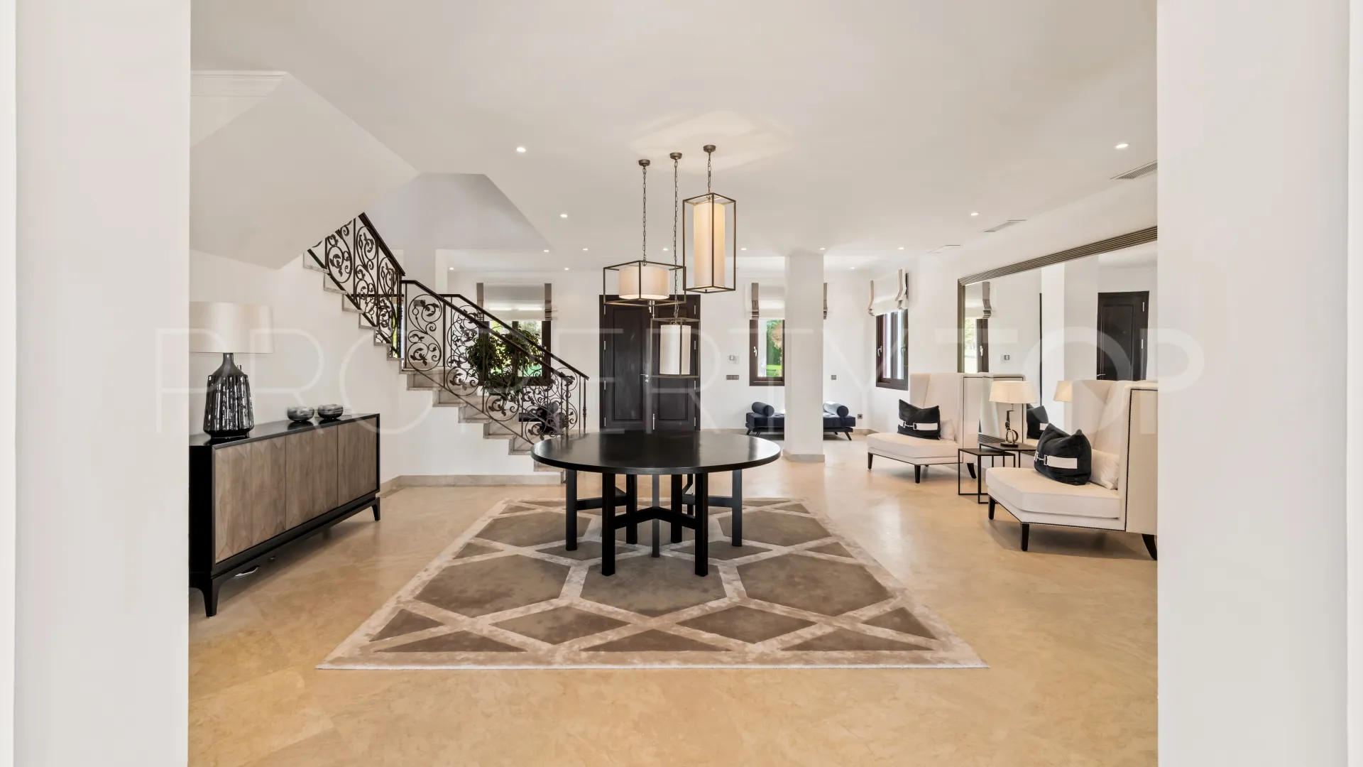 Comprar villa en Valle del Sol de 6 dormitorios