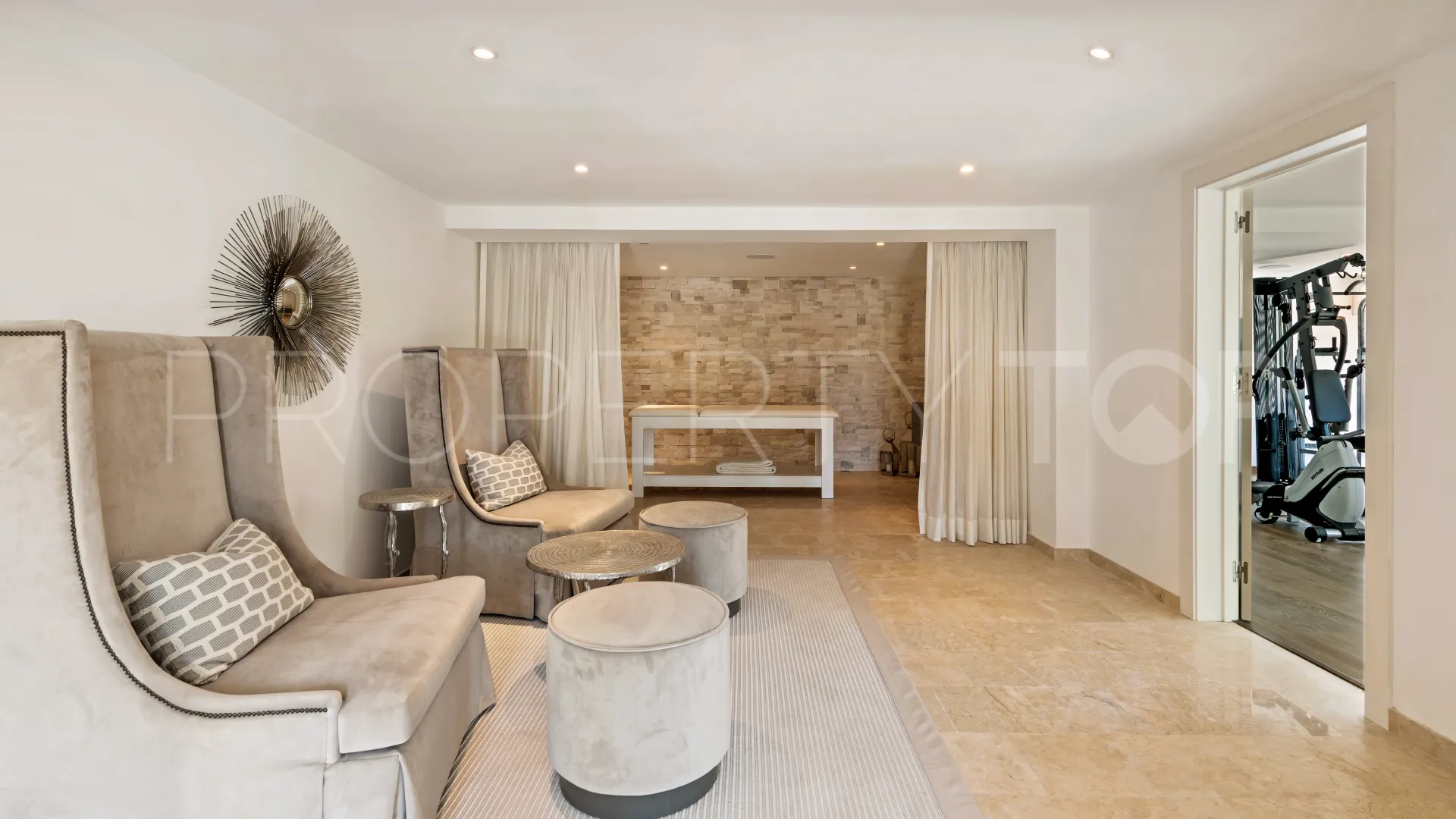 Comprar villa en Valle del Sol de 6 dormitorios