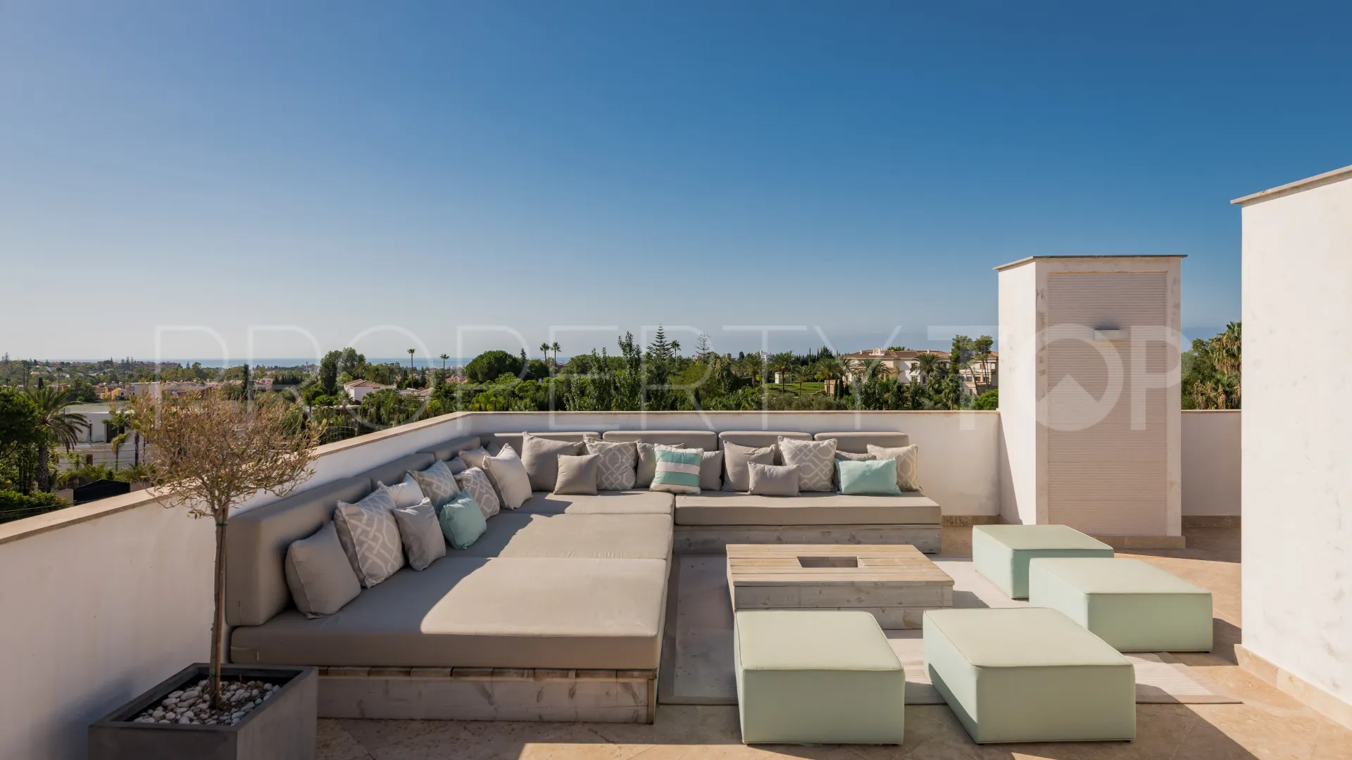 Comprar villa en Valle del Sol de 6 dormitorios