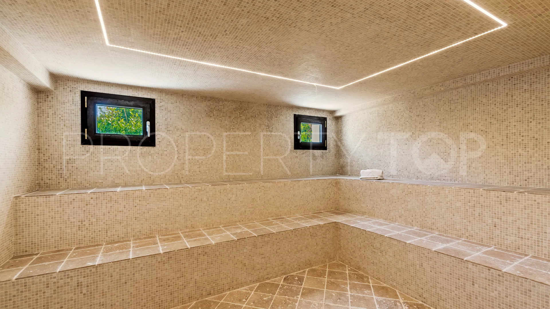 Comprar villa en Valle del Sol de 6 dormitorios
