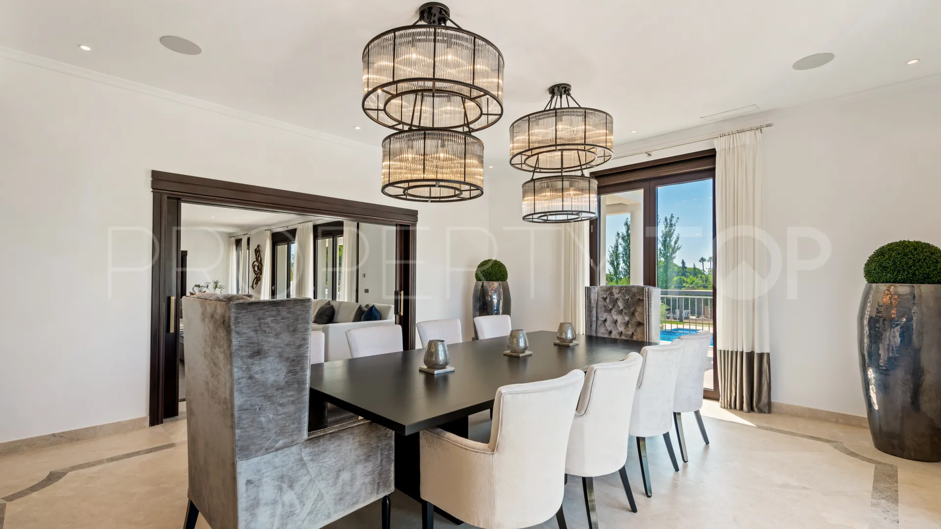 Comprar villa en Valle del Sol de 6 dormitorios