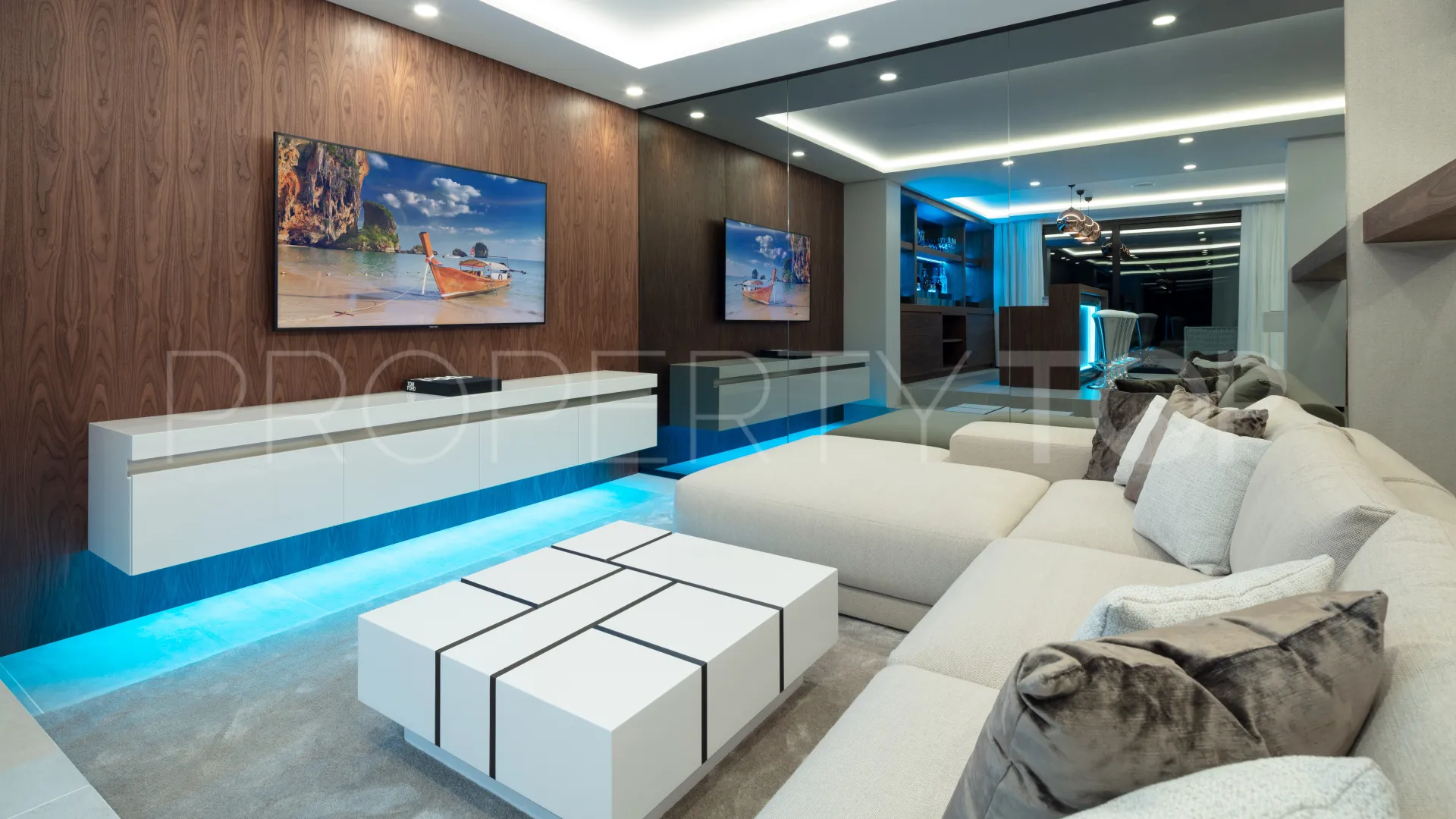 Villa de 5 dormitorios en venta en Haza del Conde