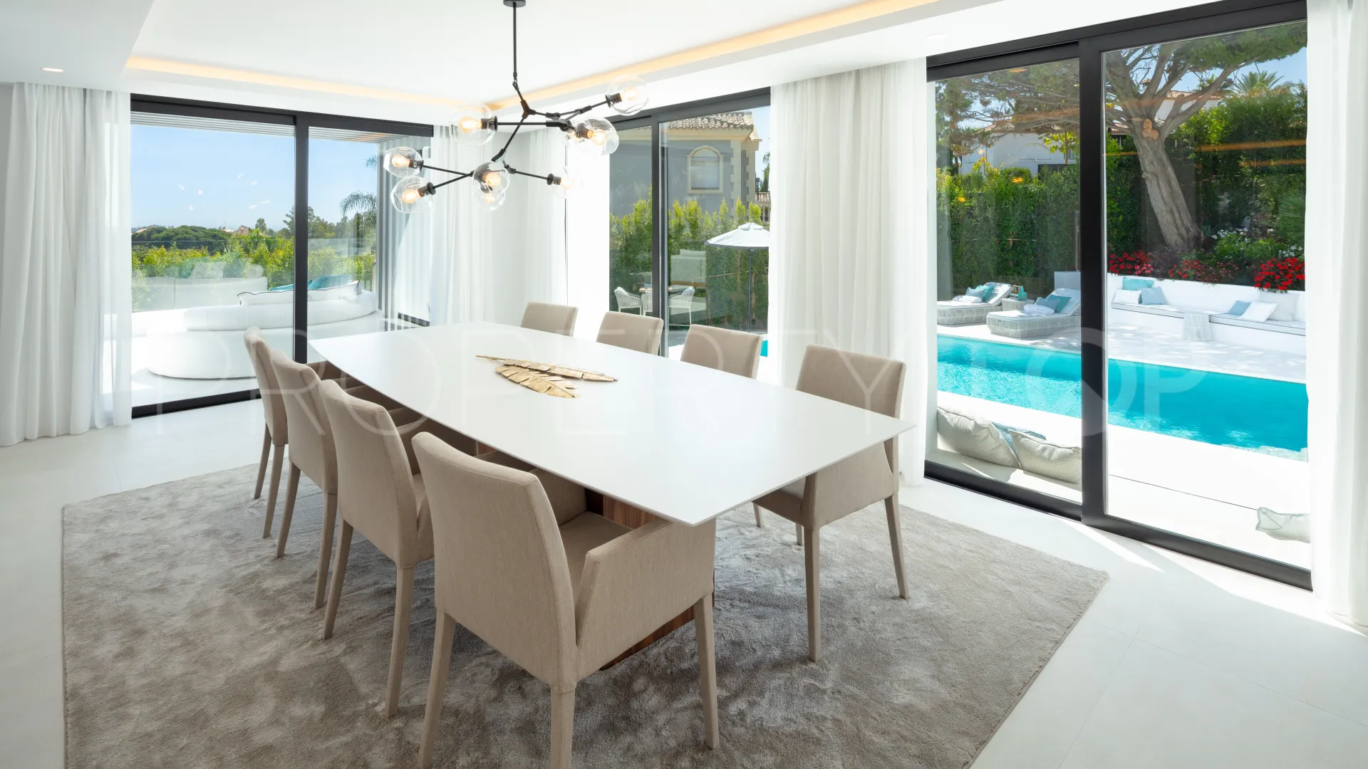 Villa de 5 dormitorios en venta en Haza del Conde