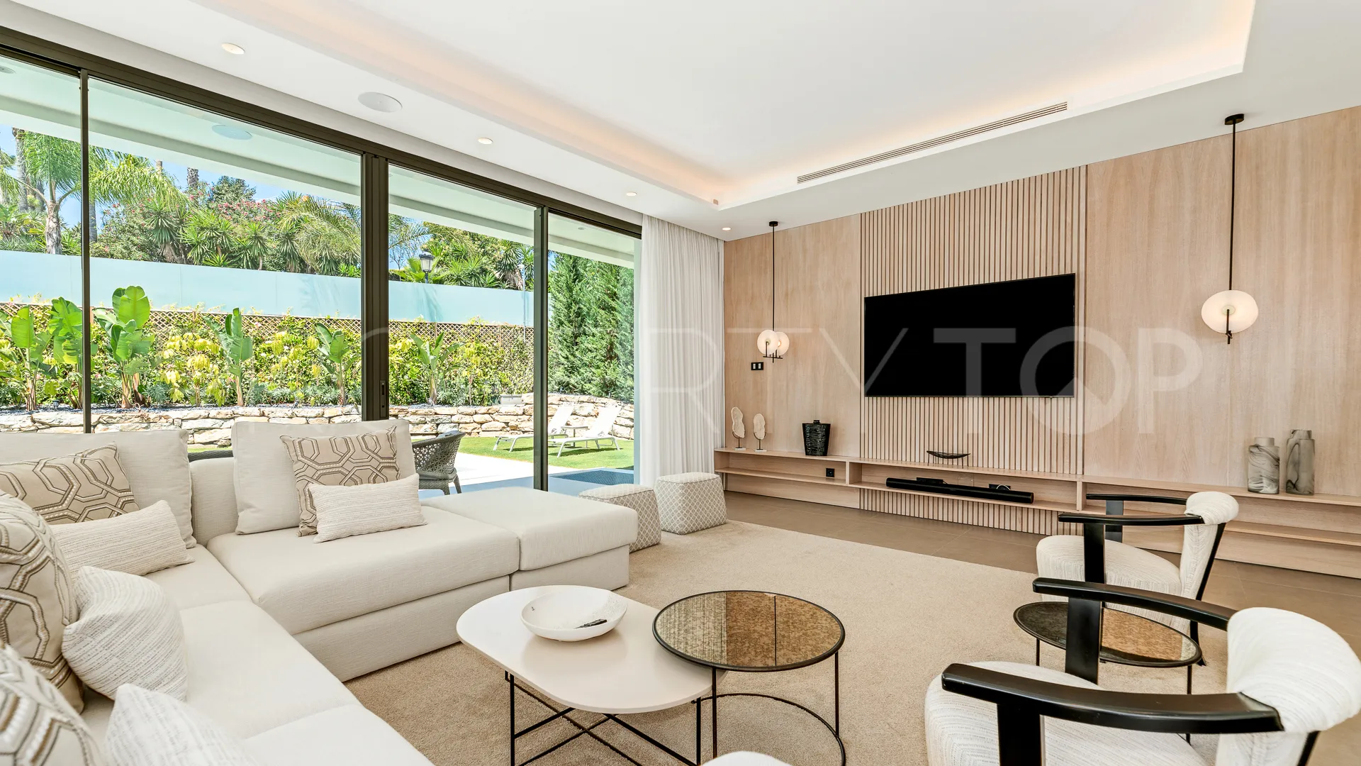Villa en venta con 4 dormitorios en La Cerquilla