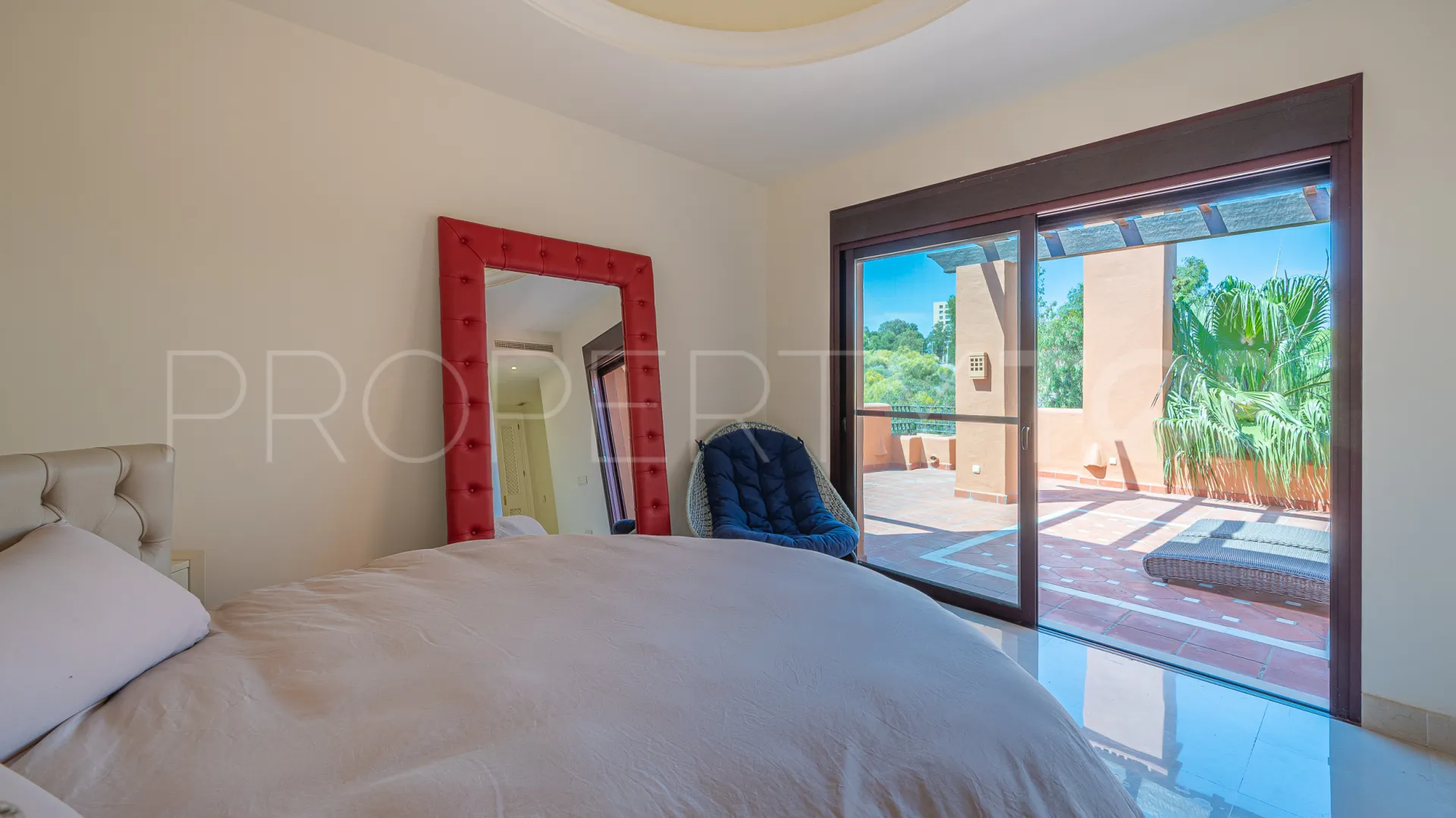 Atico duplex en venta en La Alzambra Hill Club de 3 dormitorios