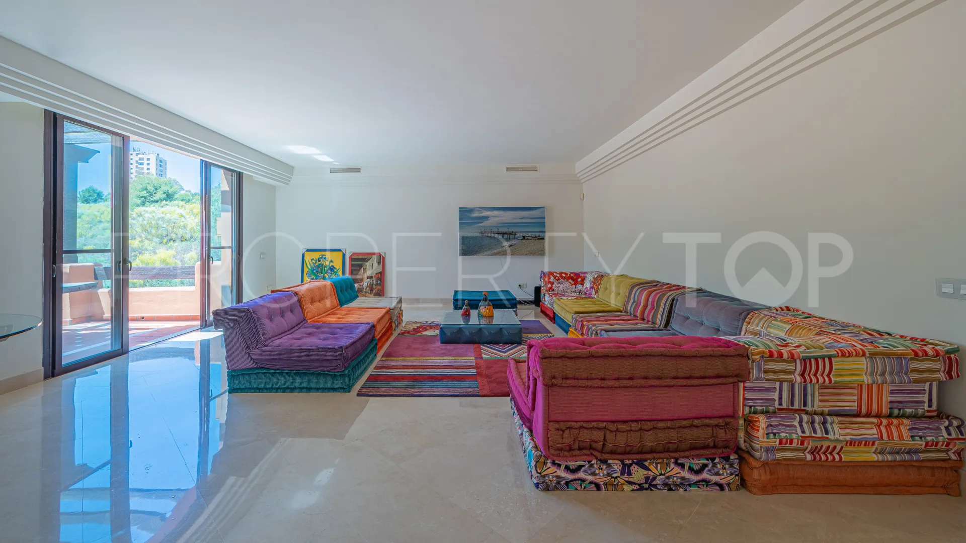 Atico duplex en venta en La Alzambra Hill Club de 3 dormitorios