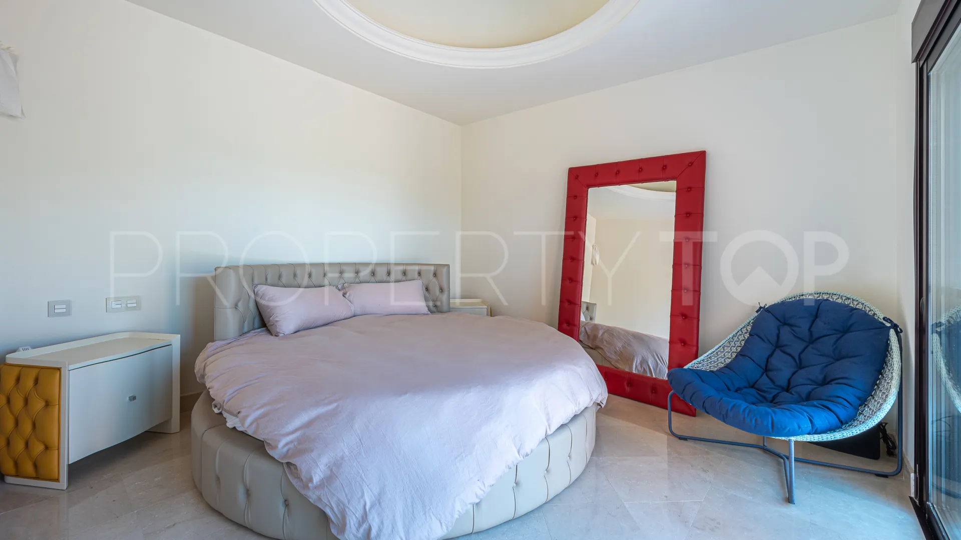 Atico duplex en venta en La Alzambra Hill Club de 3 dormitorios