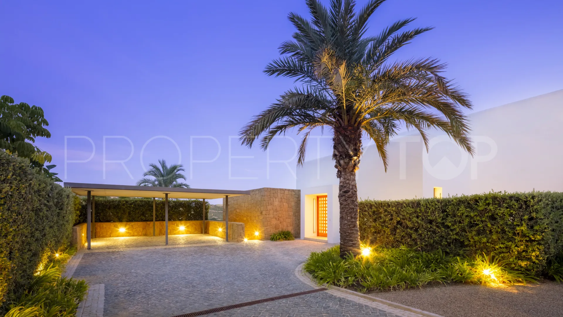 Se vende villa con 5 dormitorios en Finca Cortesin