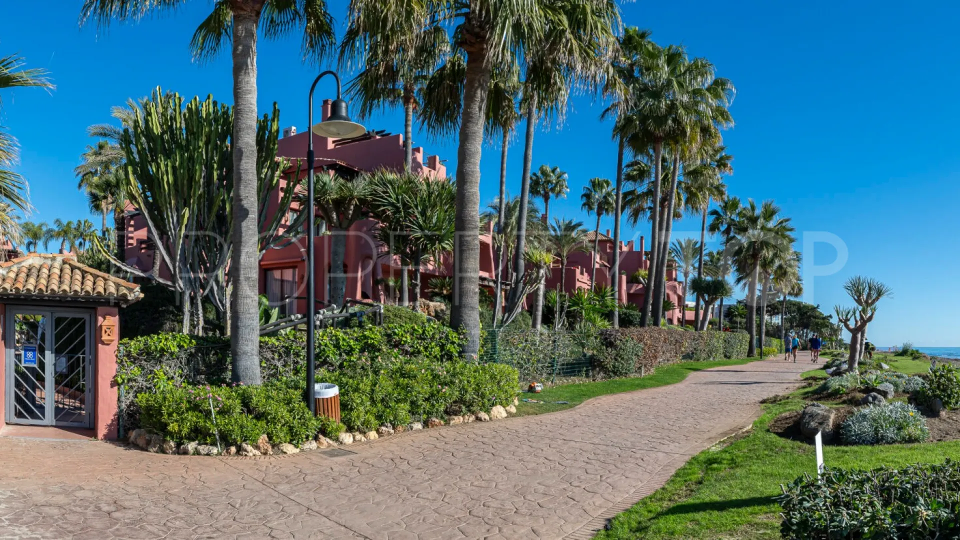 3 bedrooms ground floor apartment in Almenara Beach for sale