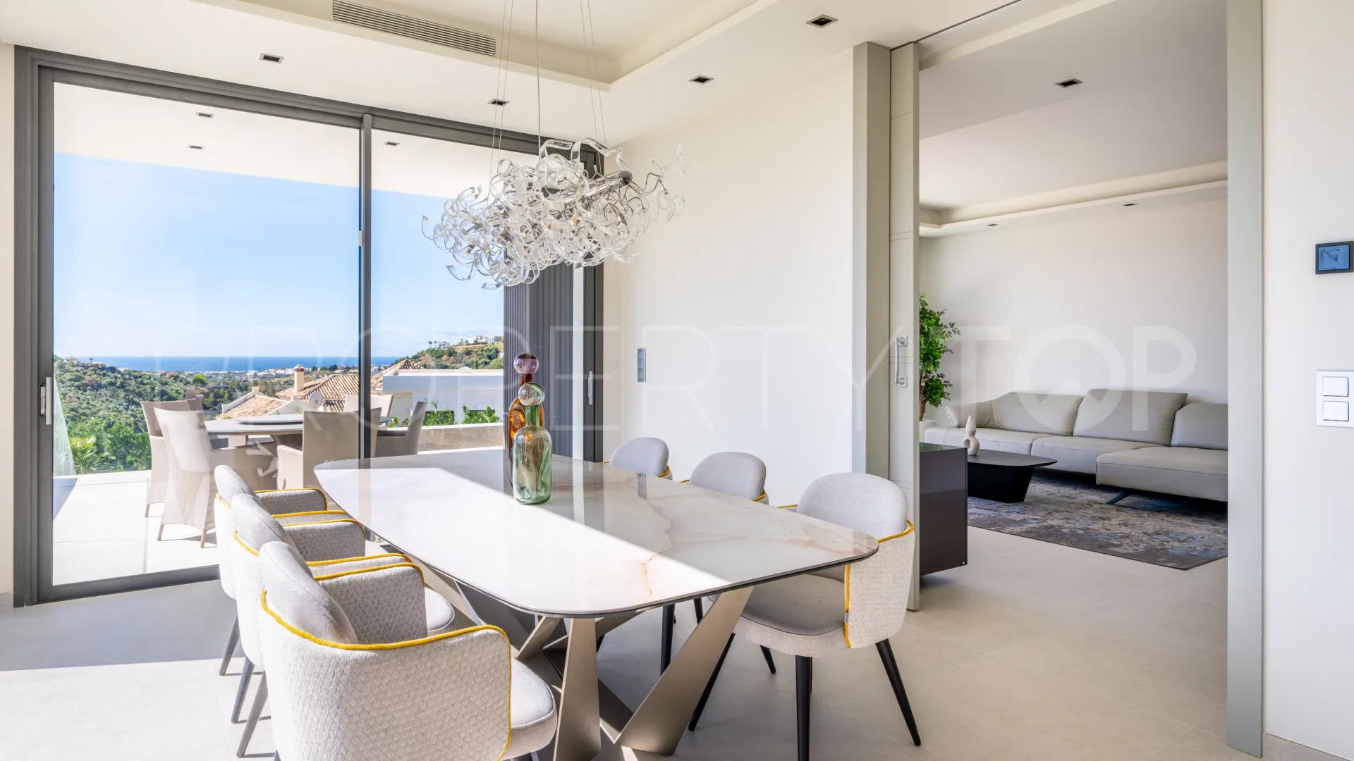 Villa en venta con 6 dormitorios en Lomas de La Quinta