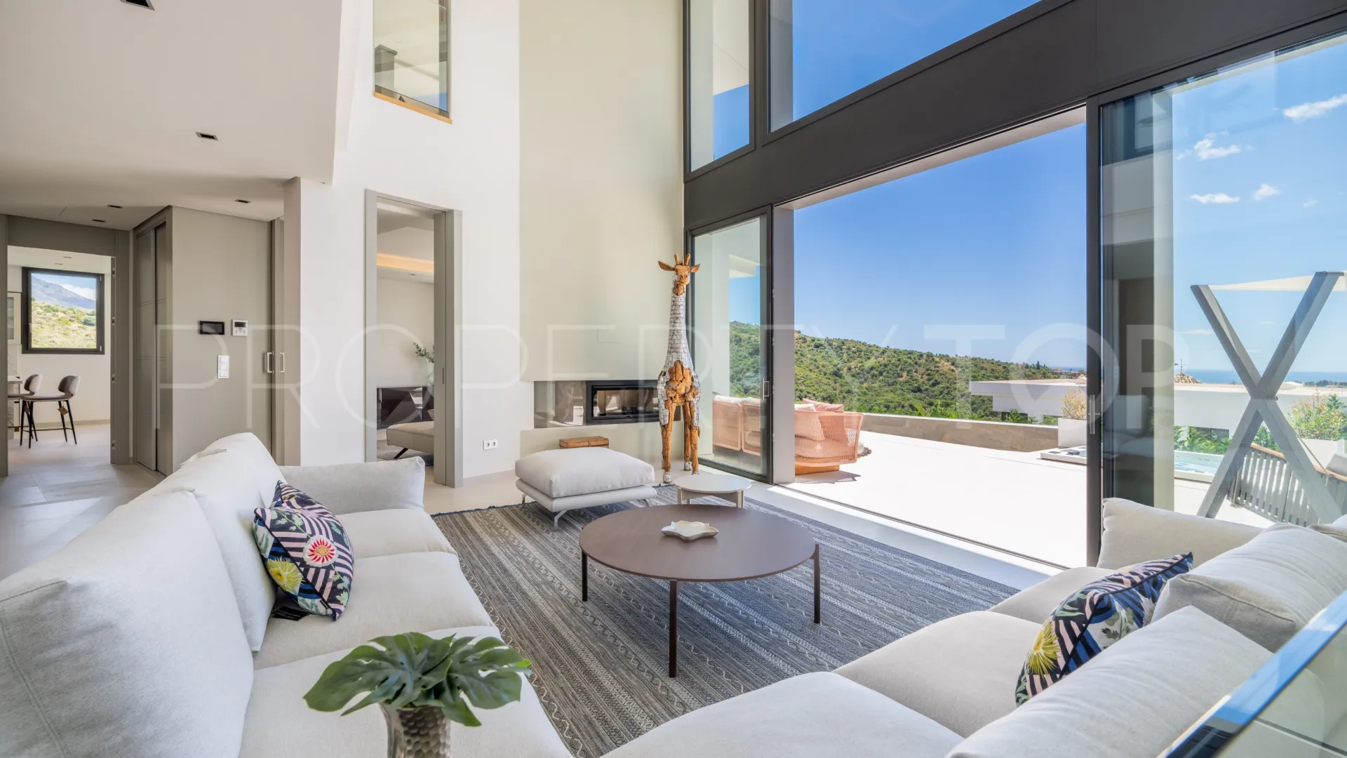 Villa en venta con 6 dormitorios en Lomas de La Quinta