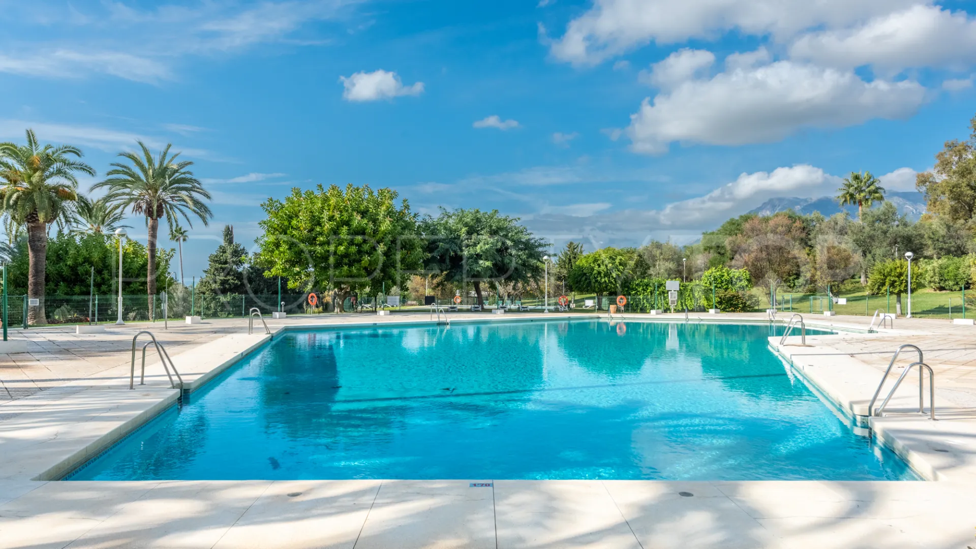 For sale Rio Real 2 bedrooms apartment