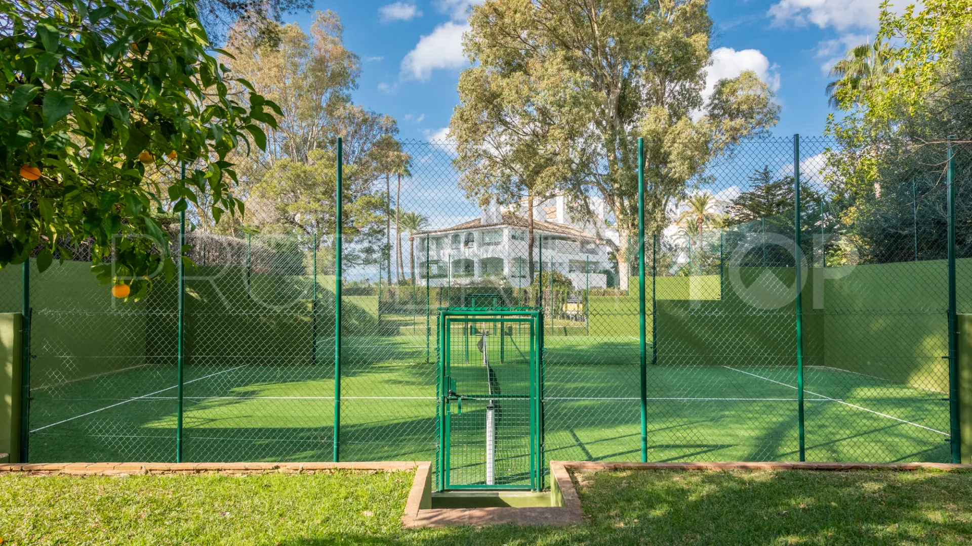 For sale Rio Real 2 bedrooms apartment