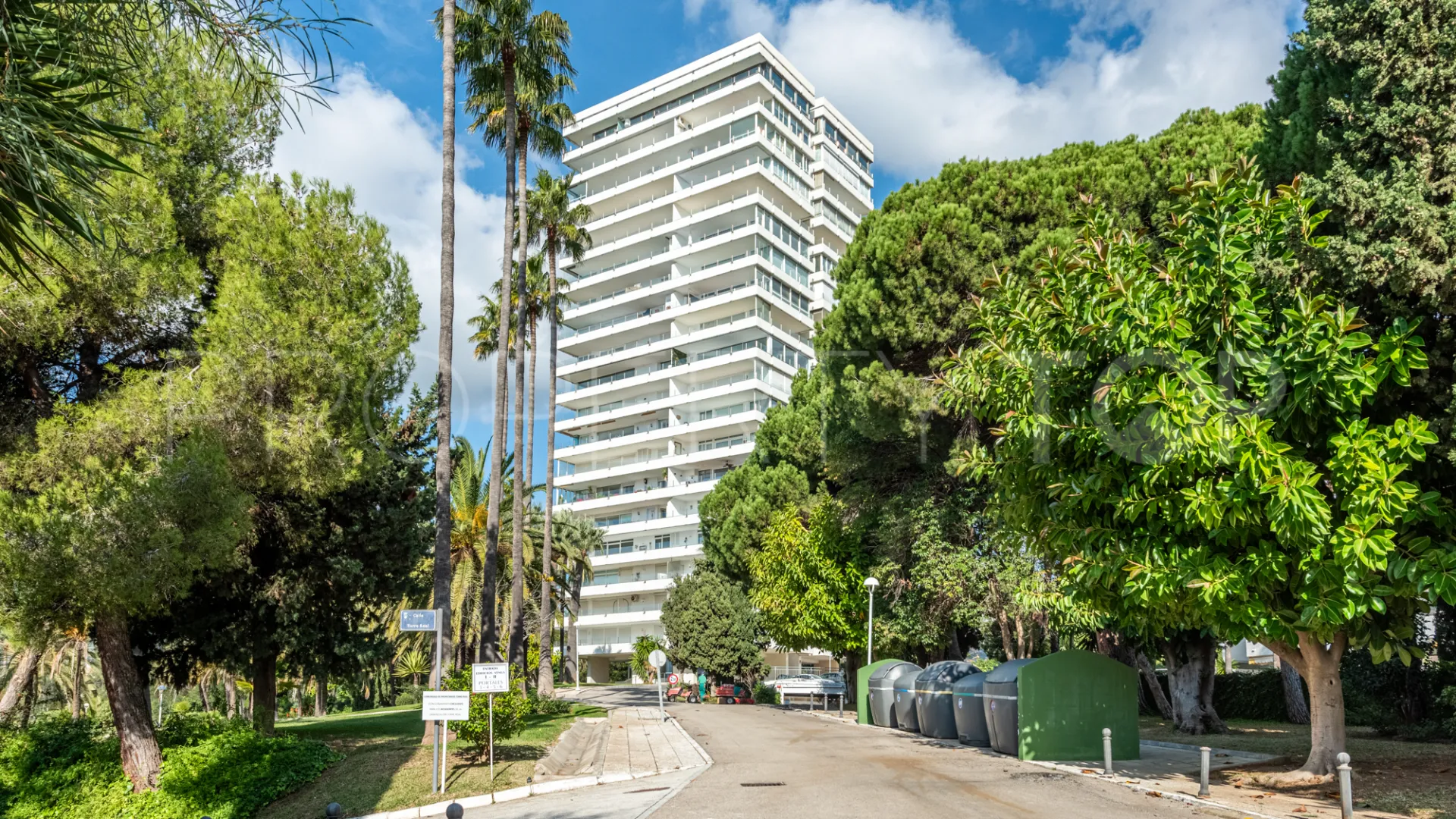 For sale Rio Real 2 bedrooms apartment