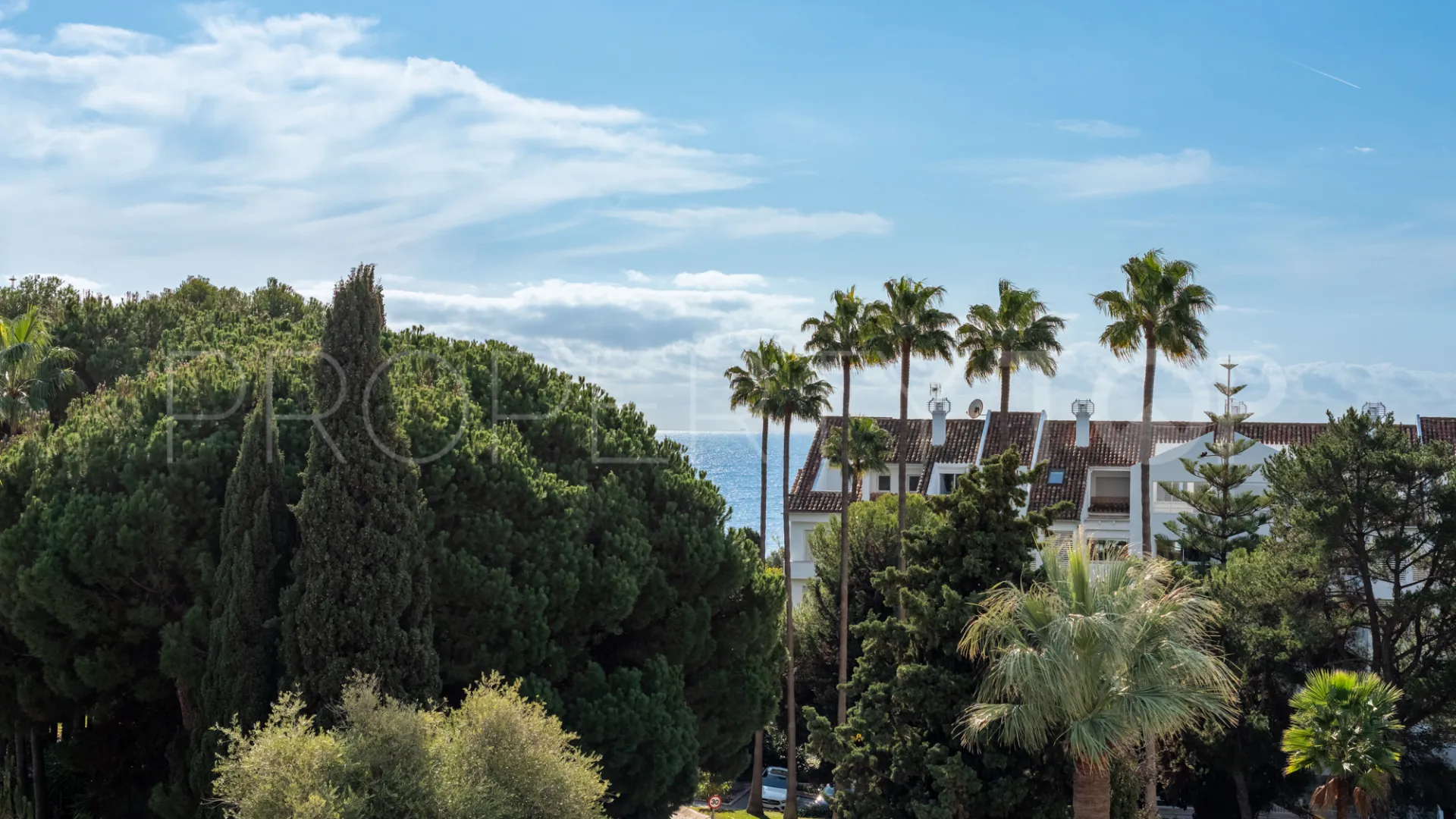 For sale Rio Real 2 bedrooms apartment
