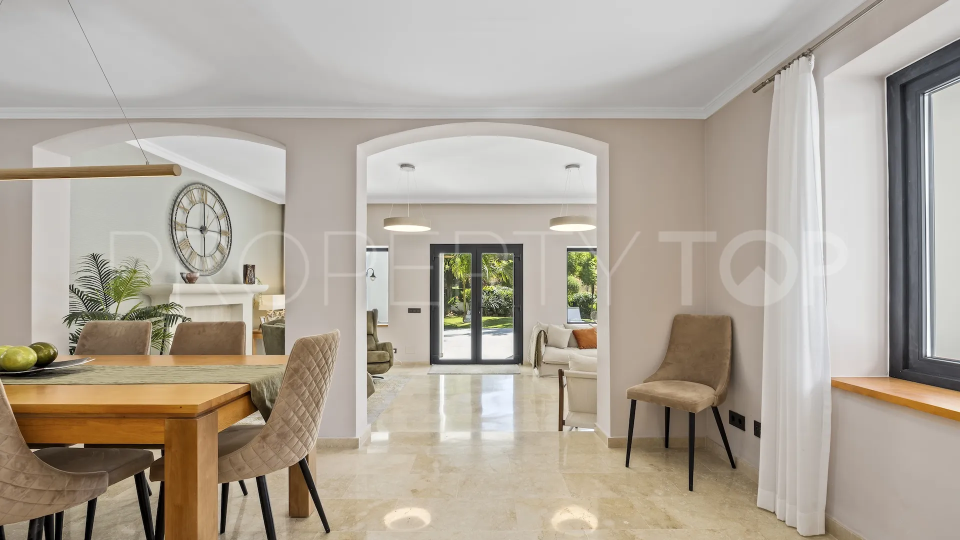 Comprar villa en Paraiso Alto de 5 dormitorios