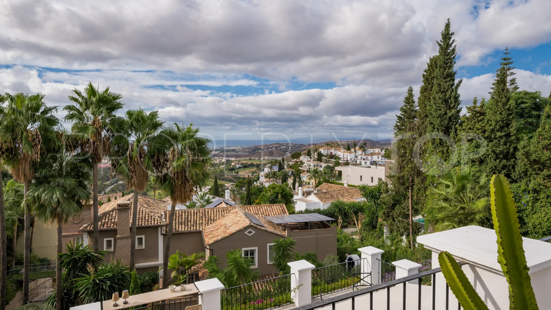 Comprar villa en El Madroñal con 4 dormitorios