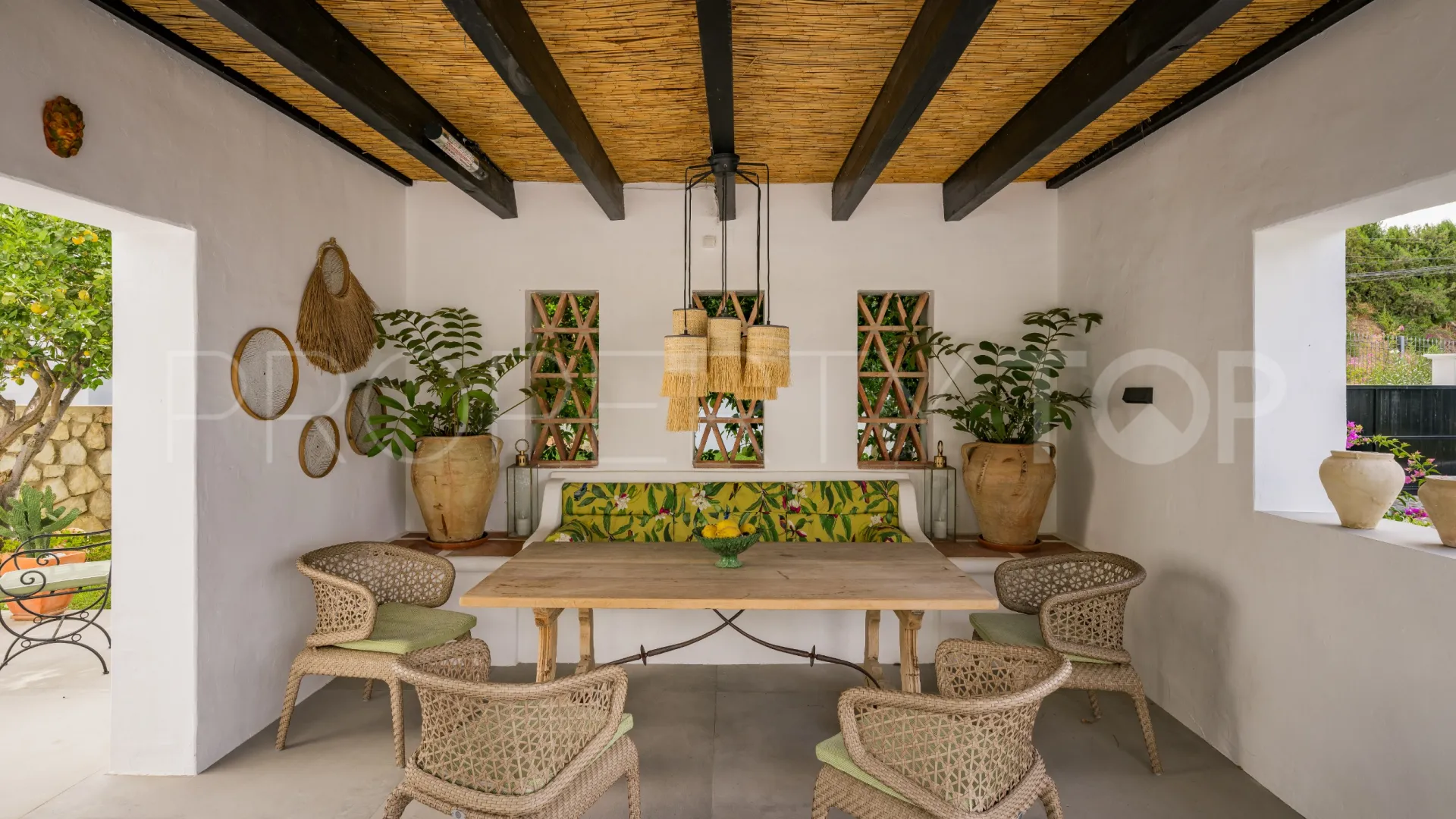 Comprar villa en El Madroñal con 4 dormitorios