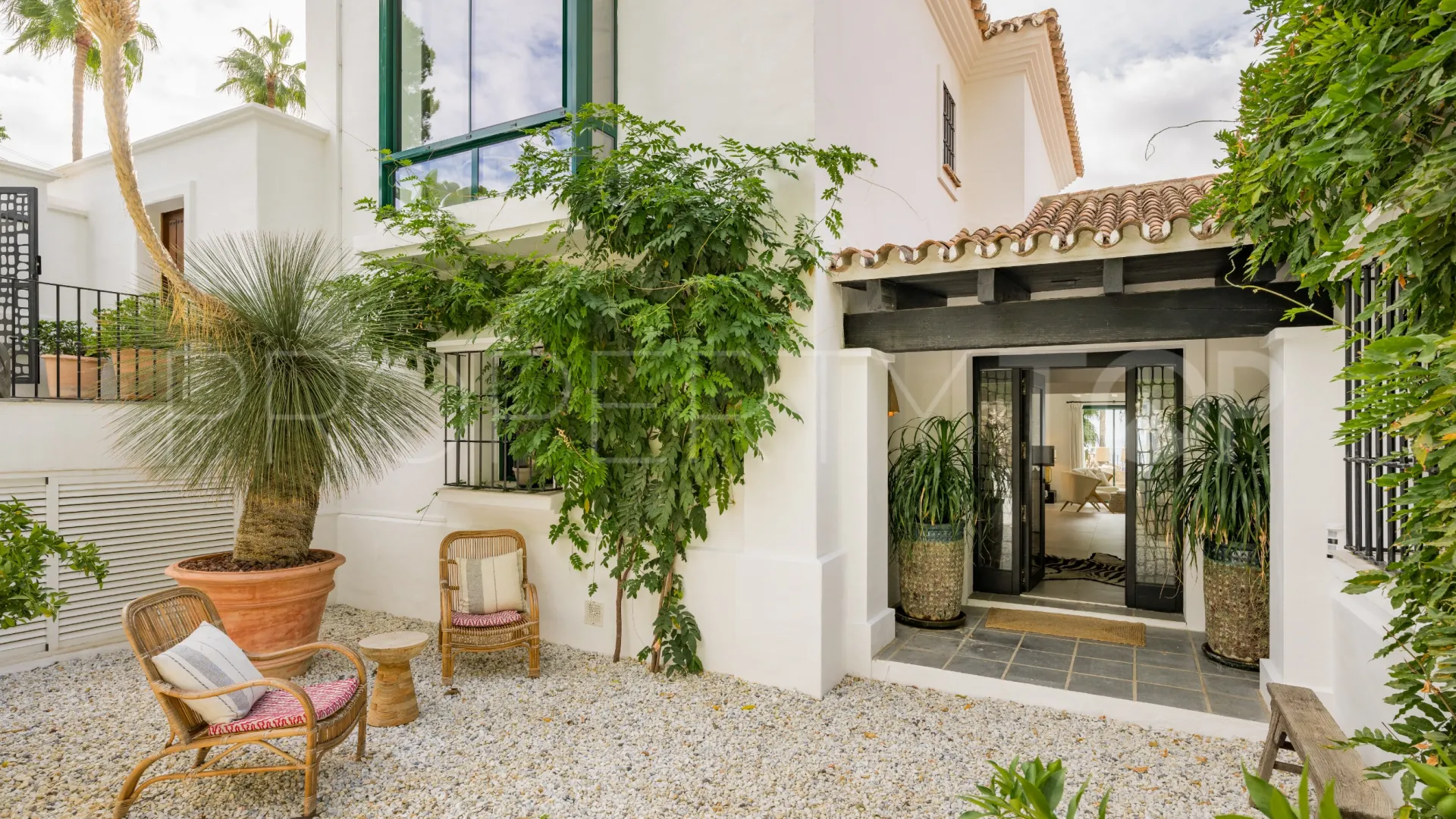 Comprar villa en El Madroñal con 4 dormitorios